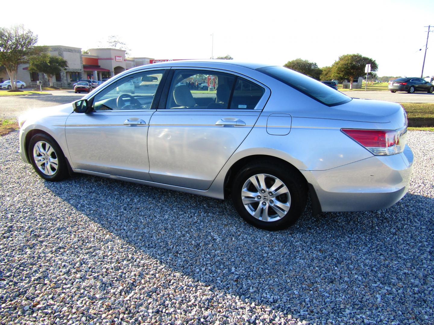 2008 Silver /Gray Honda Accord LX-P Sedan AT (1HGCP264X8A) with an 2.4L L4 DOHC 16V engine, Automatic transmission, located at 15016 S Hwy 231, Midland City, AL, 36350, (334) 983-3001, 31.306210, -85.495277 - Photo#3